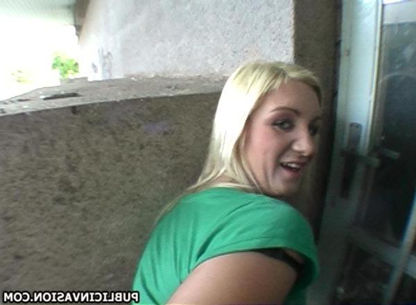 16P amateur blondie banged for cash beside an empty building