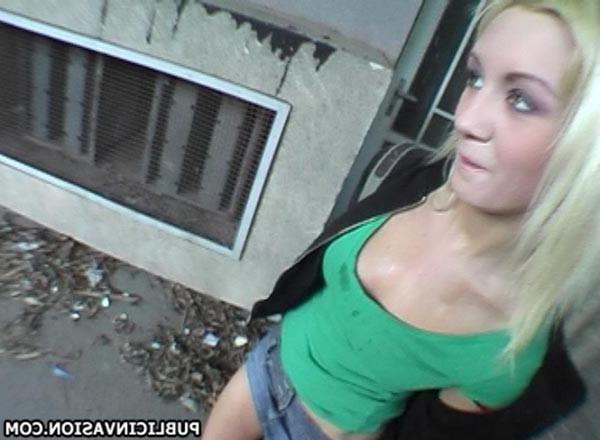 16P amateur blondie banged for cash beside an empty building