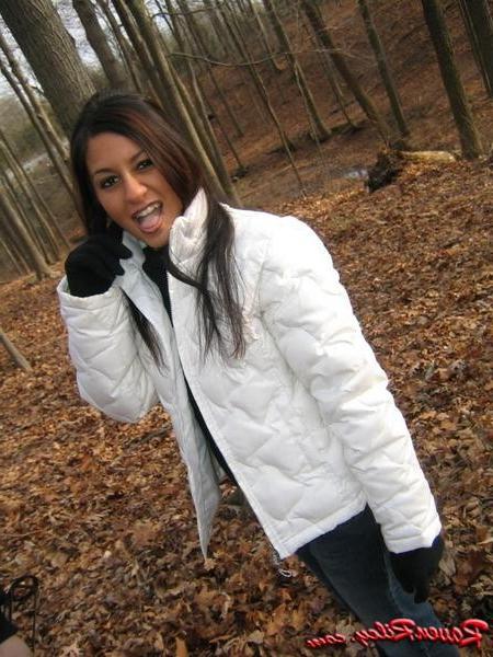 16P Amateur teen babe with a gun outside