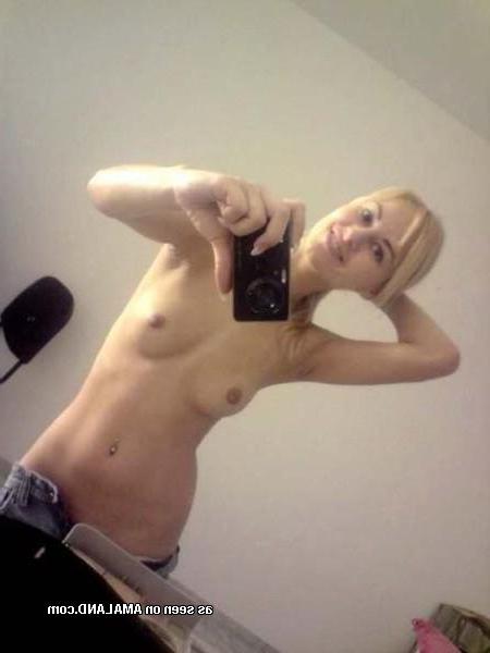 15P Amateur girlfriends show off barely legal bodies