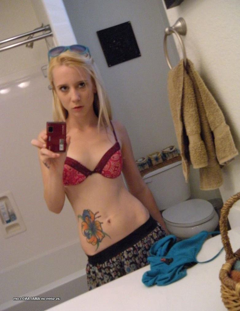15P Skinny amateur teen self shooting in the mirror