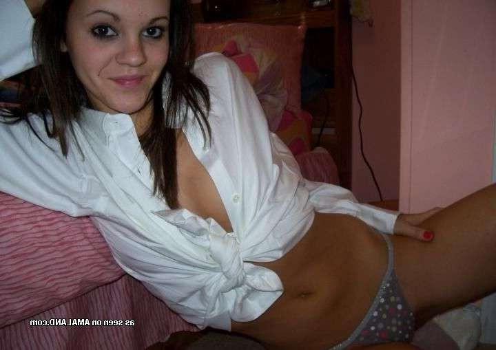 15P Homemade self shooting amateur teen GF in panties on Christmas