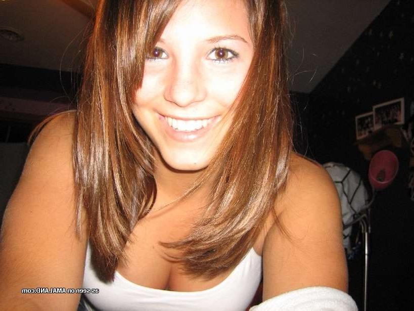 15P Cute amateur teen girlfriend topless in panties
