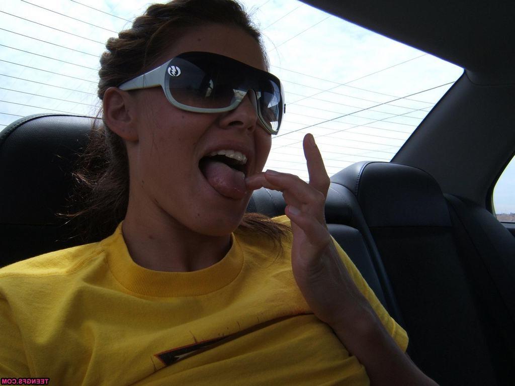 15P Amateur teen GF takes snapshots of her pussy in backseat of car