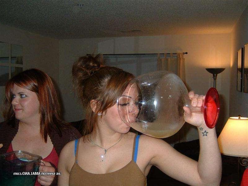 15P Homemade pix of trashed amateur teen girlfriends