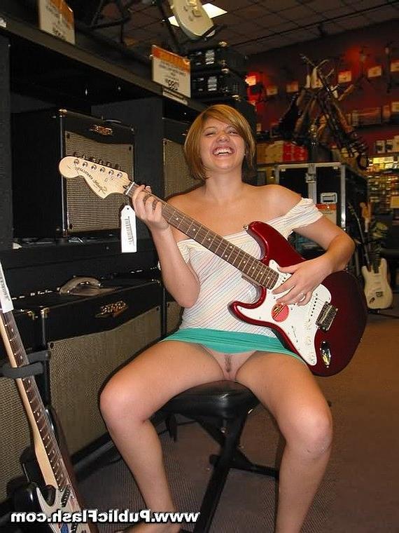 16P Cute Ass Tits and Pussy Flashed in Public for Cash