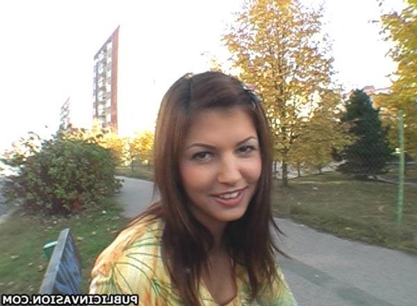 16P Fuck in the woods-amateur teen brunette´s public sex for cash