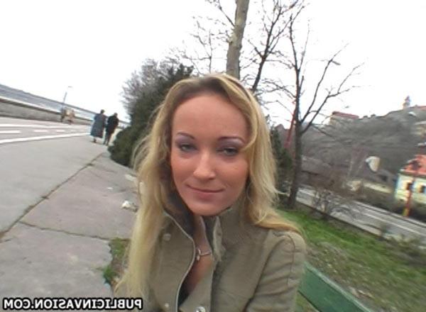16P amateur blondie fucking for cash in the park beside the road