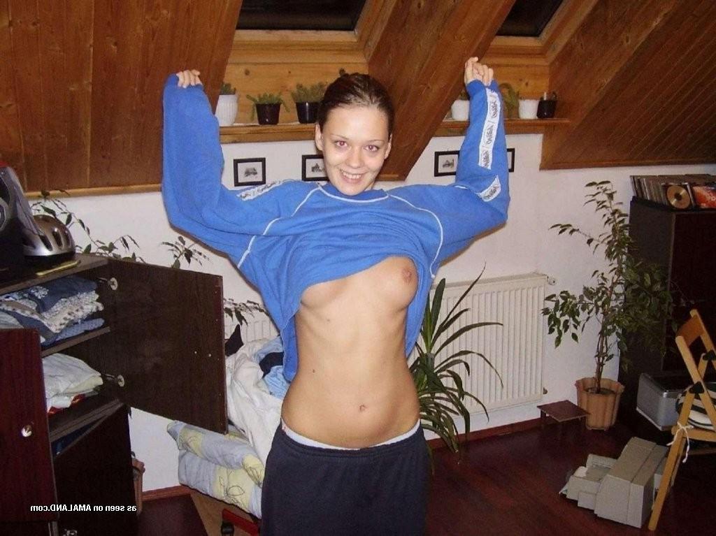 15P Gorgeous petite amateur teen GF with perfect pussy