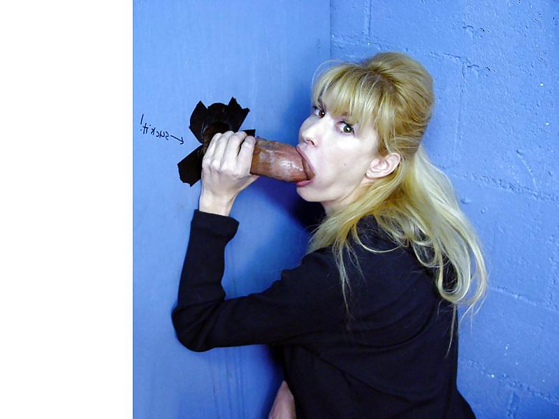 9P Tara Moon- GloryHole Goddess