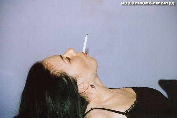 16P Amateur teen smoking on the bed