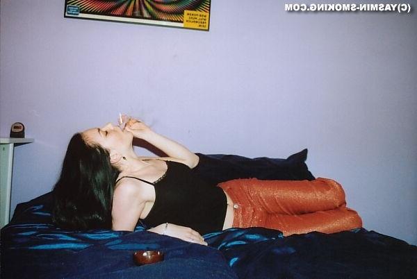 16P Amateur teen smoking on the bed