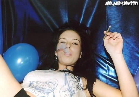 16P Amateur teen smoking a cigar