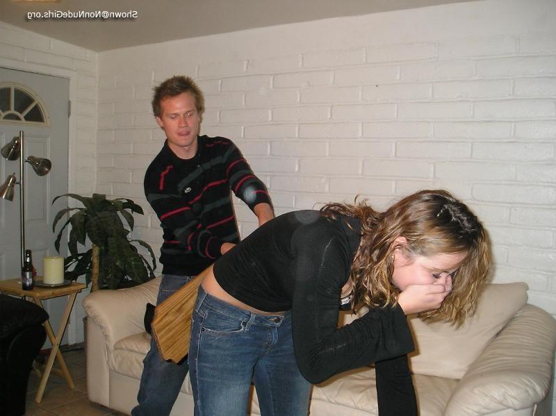 20P Amateur teen girls spanked