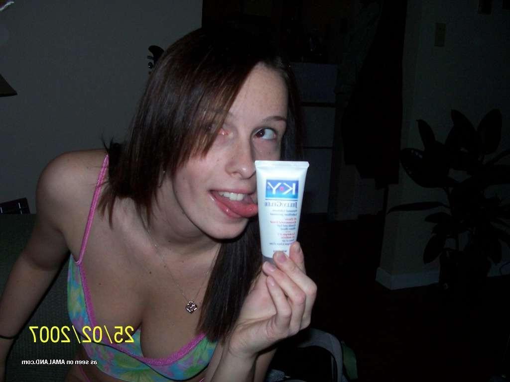 14P Homemade pix of amateur teen GFs with big round natural titties