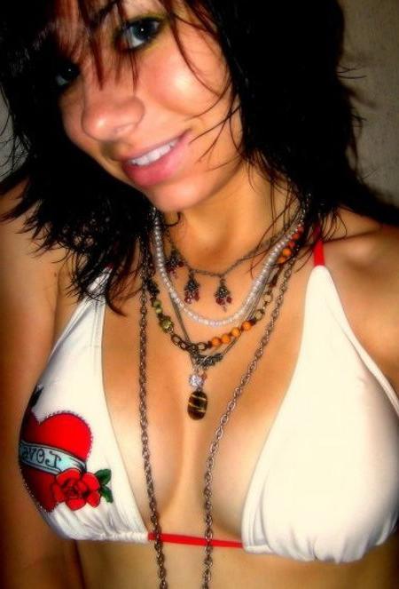15P Selfshot amateur teen girlfriends with braces