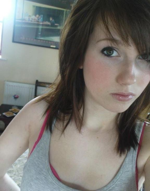 15P Selfshot amateur teen girlfriends with braces