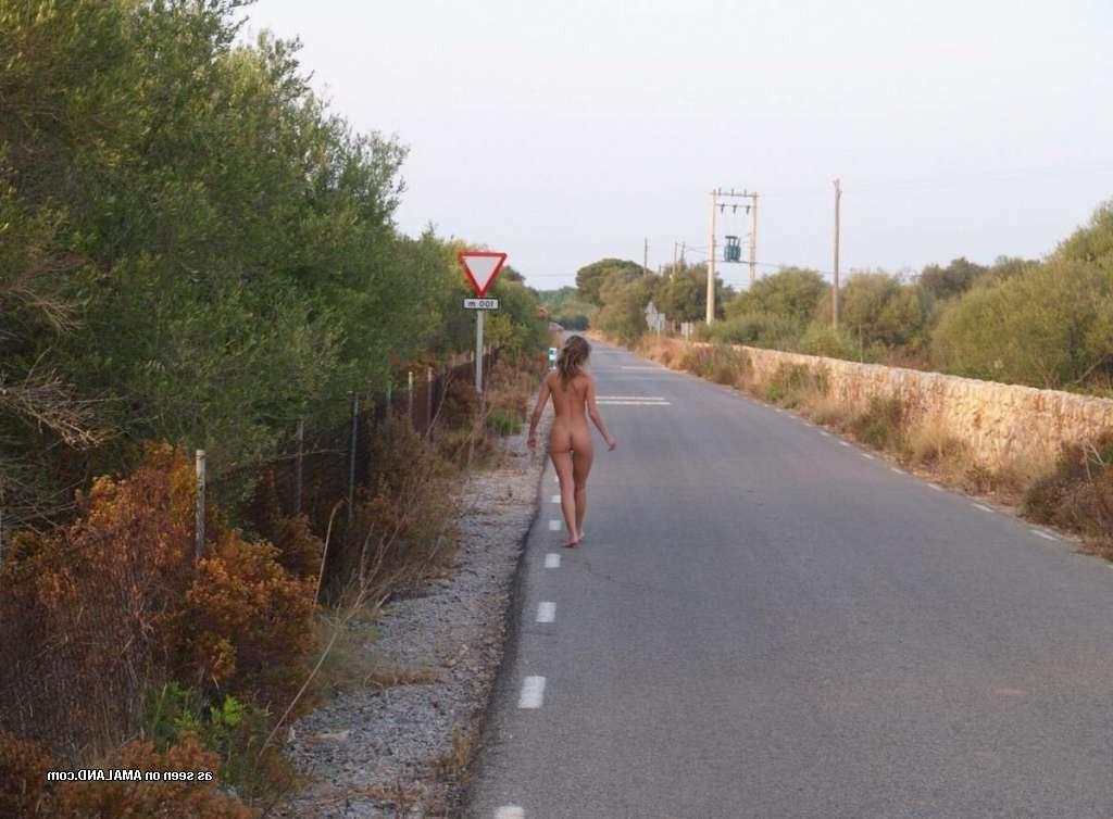 15P Super sexy amateur teen girlfriends bare it all for their BFs