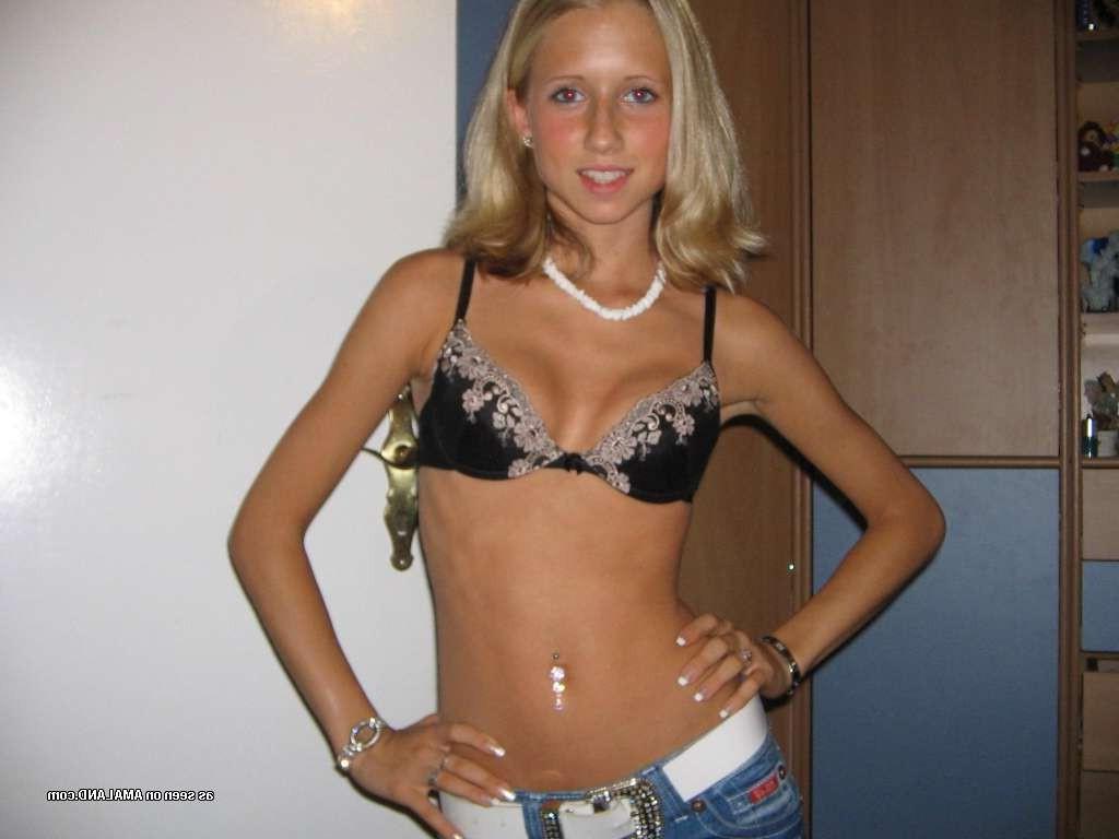 15P Neighborhood amateur teen girlfriends teasing in homemade pics