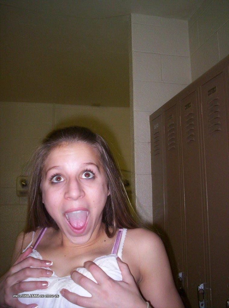 15P Beautiful amateur teen girlfriends with perky tits