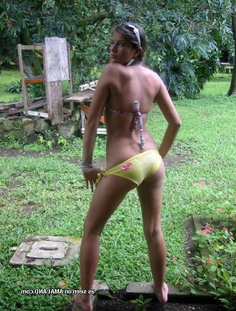 15P Beautiful amateur teen girlfriends with perky tits