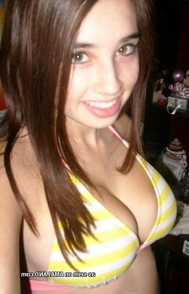 15P Selfpic amateur teen gfs teasing in panties