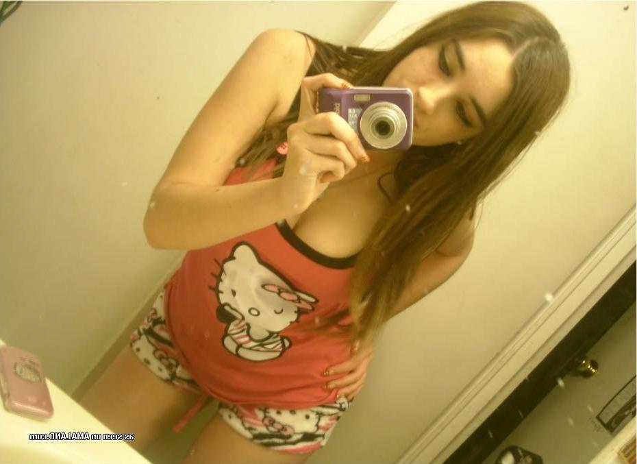 15P Selfpic amateur teen gfs teasing in panties