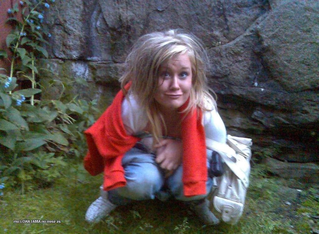 15P Mixed amateur teen girlfriends pleasuring cocks