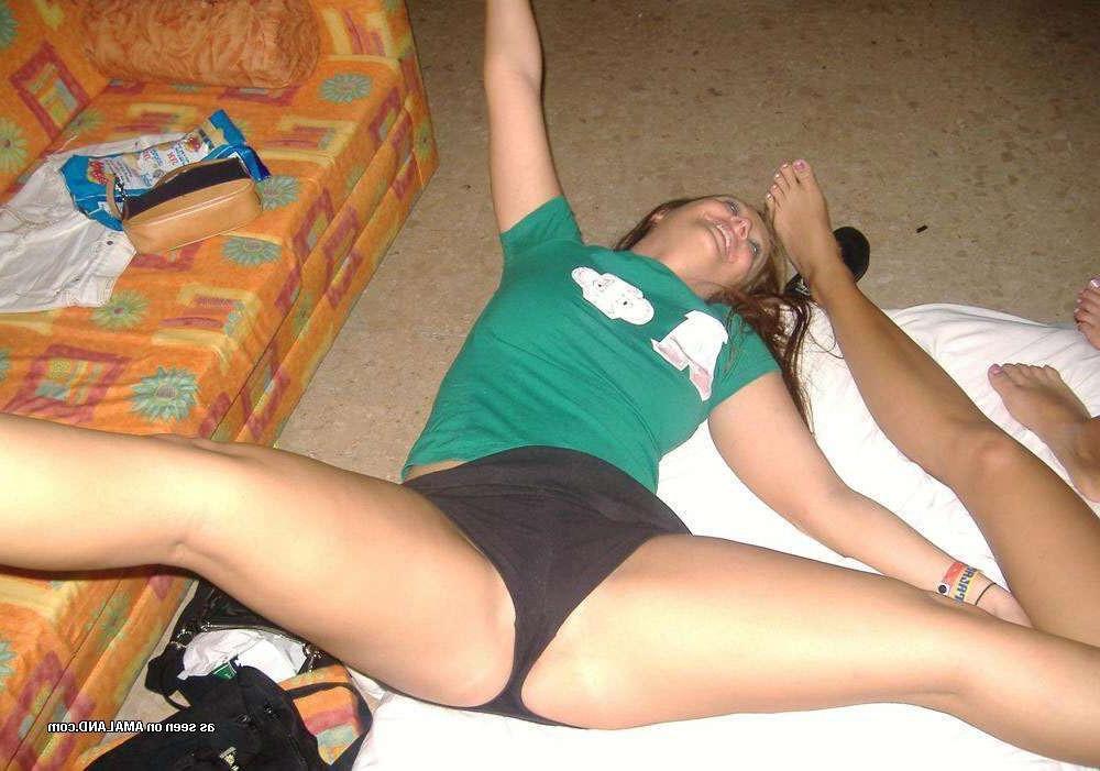 15P Mixed amateur teen girlfriends pleasuring cocks