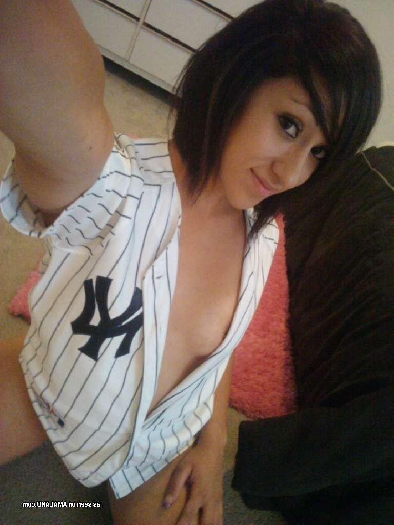 15P Real homemade amateur teen girlfriends from next door snapshots