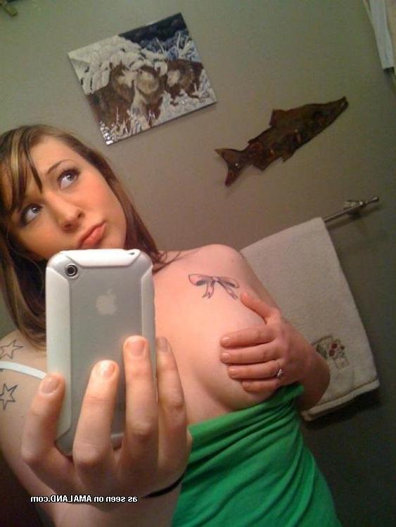 15P Beautiful amateur teen neighborhood girlfriends in homemade pix