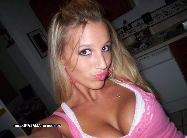 15P Cute selfshot amateur teen girlrfiends tease