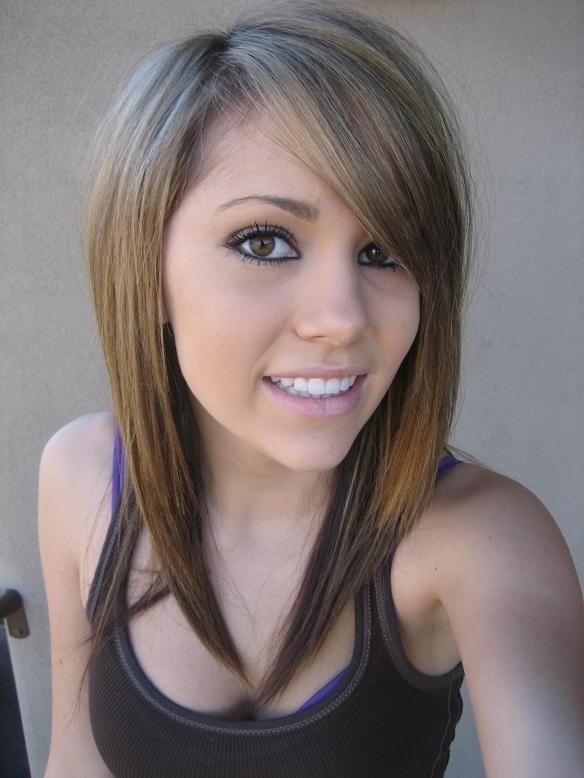 15P Selfshot emo amateur teen girlfriends teasing