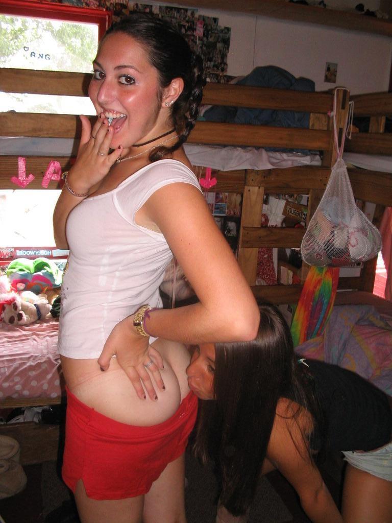 15P Collection of cute little amateur teen girlfriends