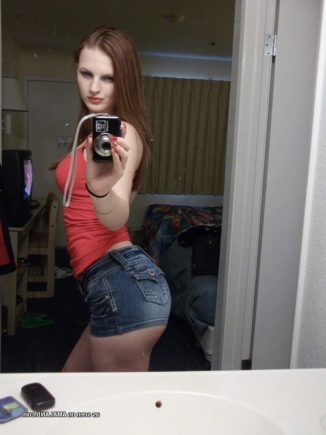 15P Seductive amateur teen girlfriends showing ass in homemade pix