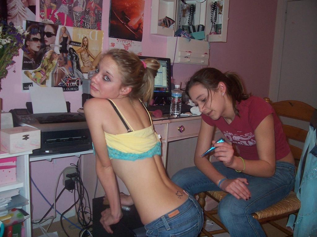 15P Spunky amateur teen girlfriends tease the camera in homemade pix