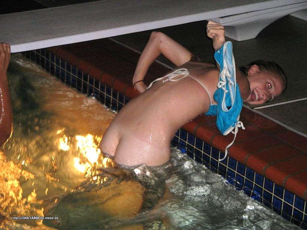 15P Drunk amateur teen girlfriends party naked in pool