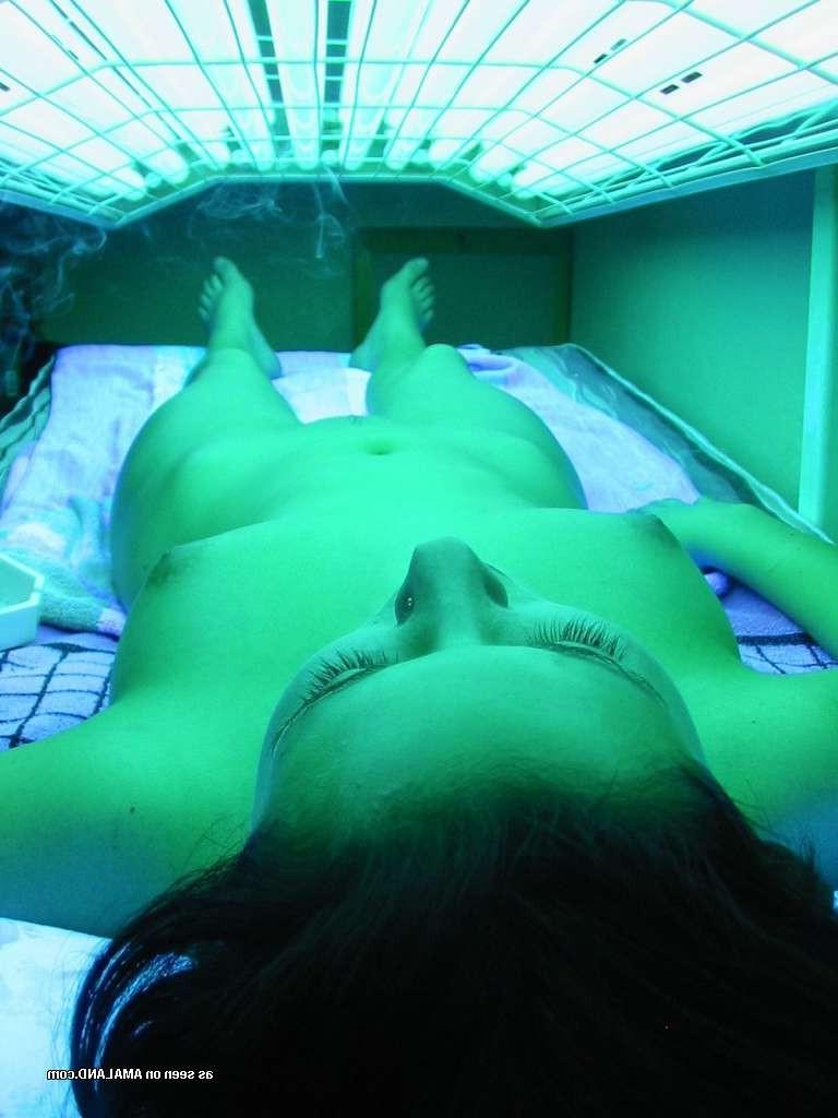 15P Amateur teen girlfriend in candid homemade bathroom snapshots