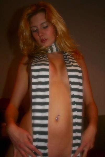 16P Amateur babes showing their smooth cunts only for you
