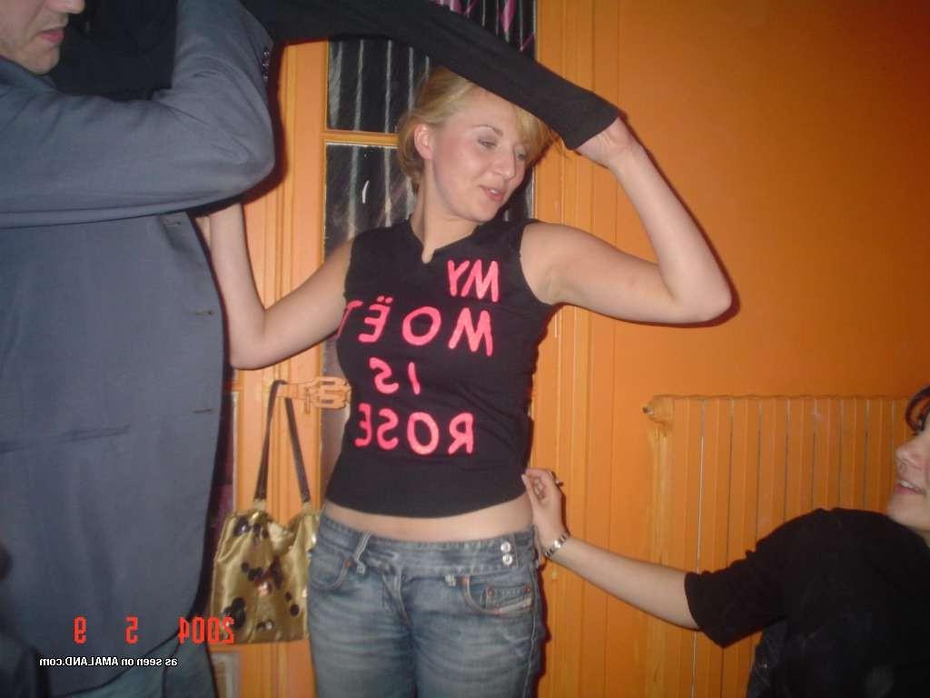 15P Cute n drunk amateur teen girlfriends party naked
