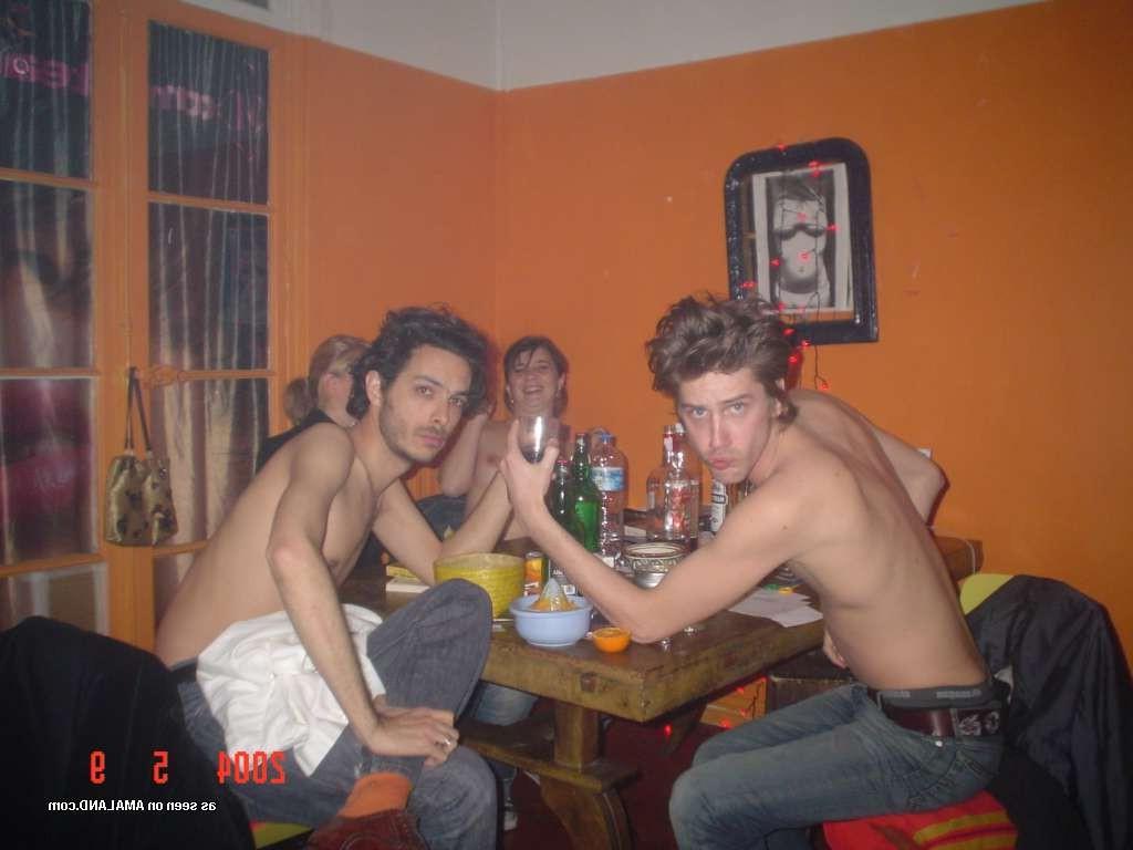 15P Cute n drunk amateur teen girlfriends party naked
