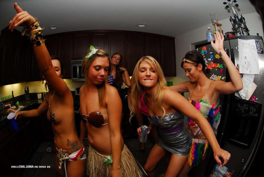 15P Real amateur teen girlfriends party while drunk in homemade pix
