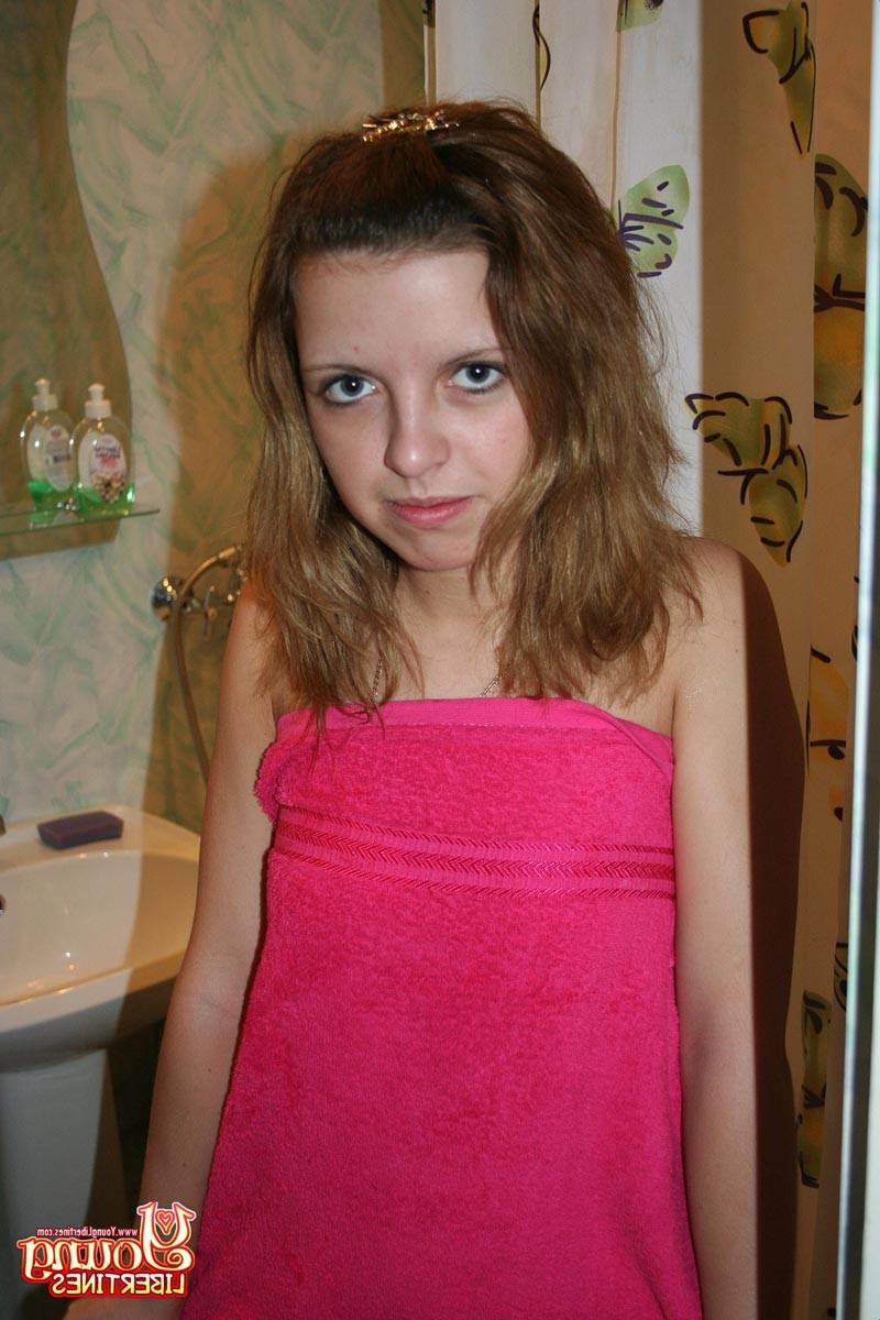 16P Amateur teen girl pale tits fucked