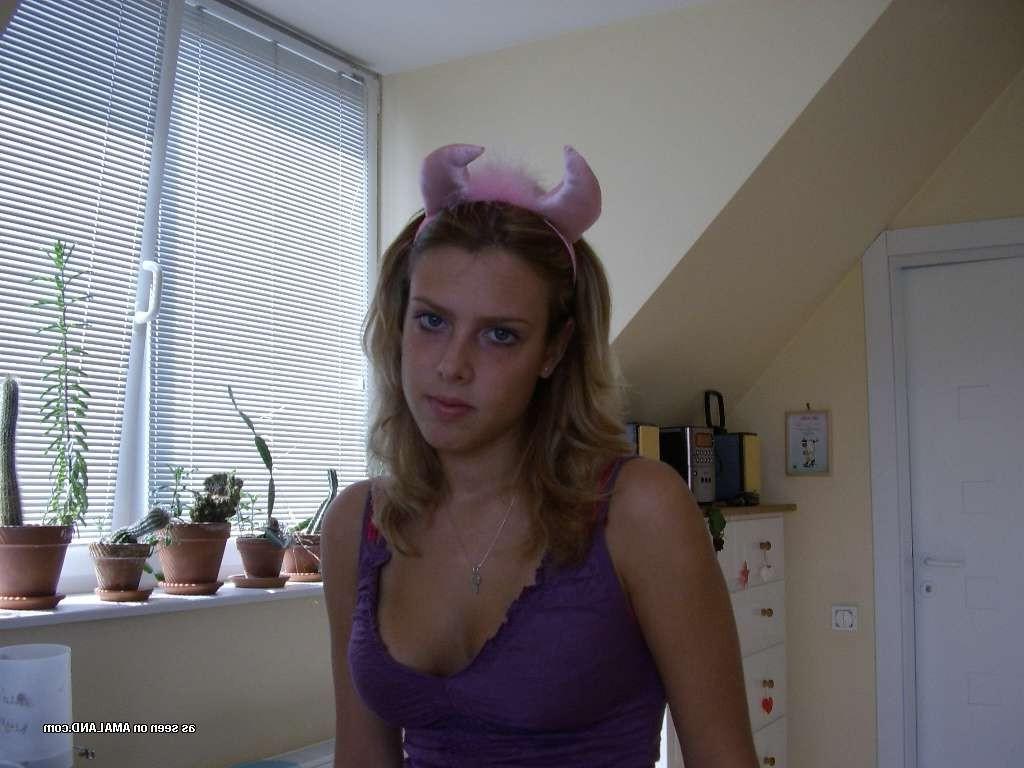 15P Real amateur teen girlfriend teases and gives homemade footjob