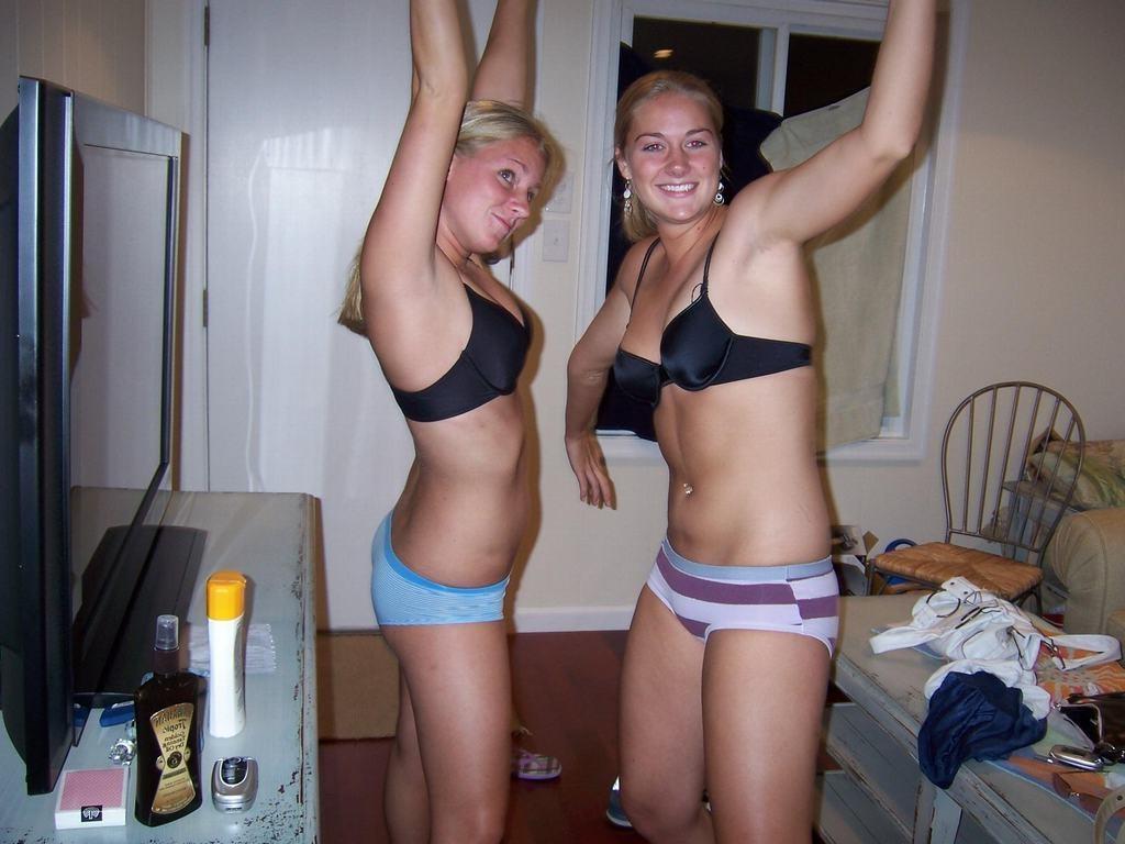 15P Amateur teen girlfriends get drunk in assorted pix