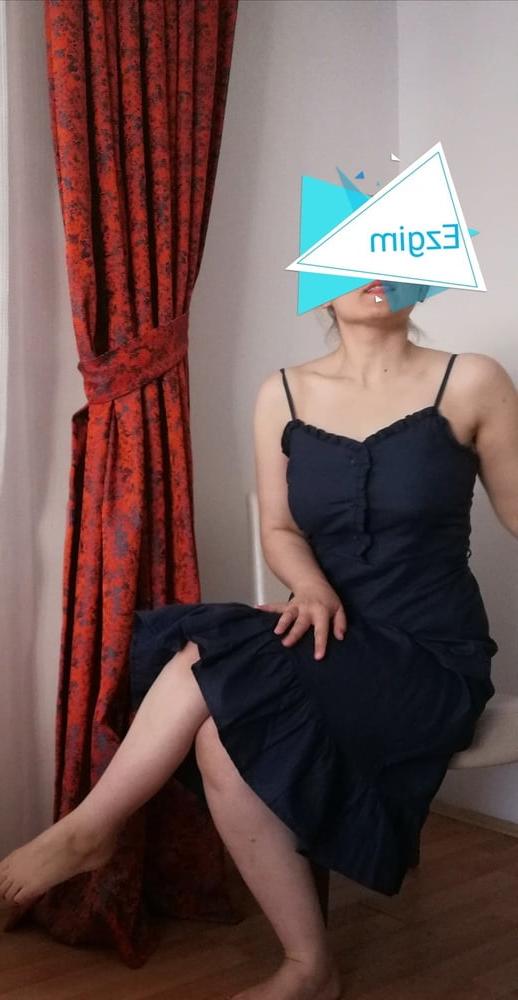 25P Turkish MILFS Mom Ev Hanimi Ezgi Mama Turkey Mom