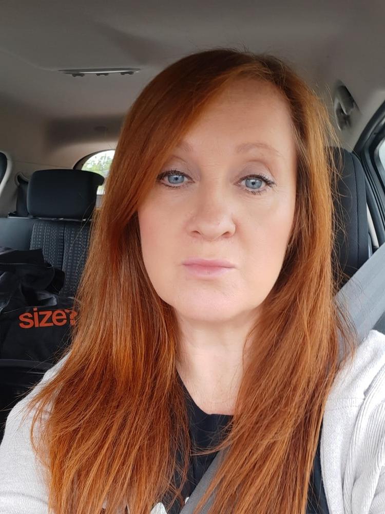 25P Hot Redhead Slut