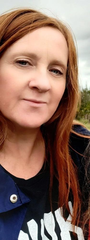 25P Hot Redhead Slut
