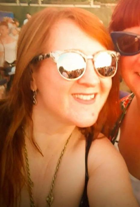 25P Hot Redhead Slut