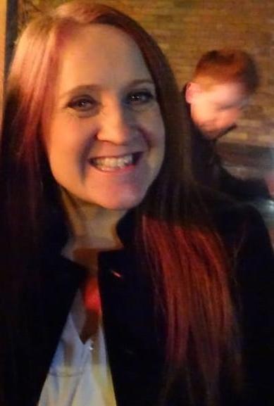 25P Hot Redhead Slut